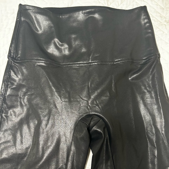 Leatherette leggings, never worn, size, large, comfortable, Jane and Bleecker - Picture 5 of 5